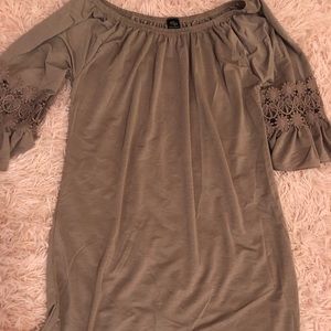 Ruffled Sleeve Tunic